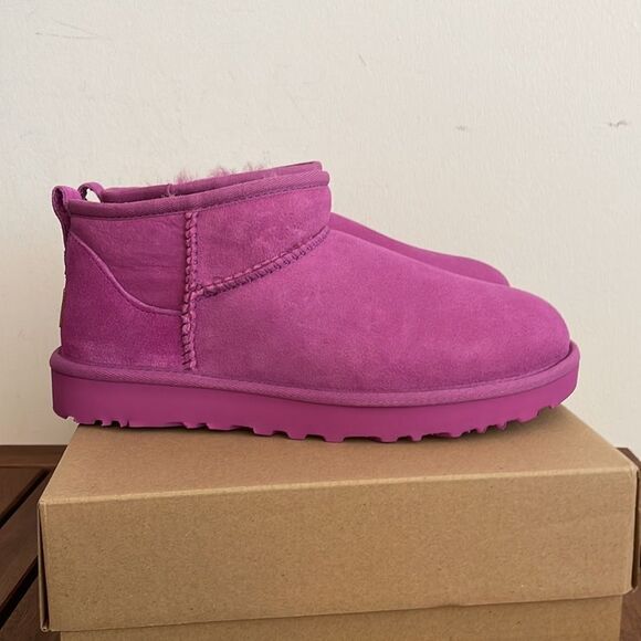 UGG Classic Ultra Mini Booties Mangosteen USA Women Size 9/UK 7/EU 40 - Picture 9 of 15
